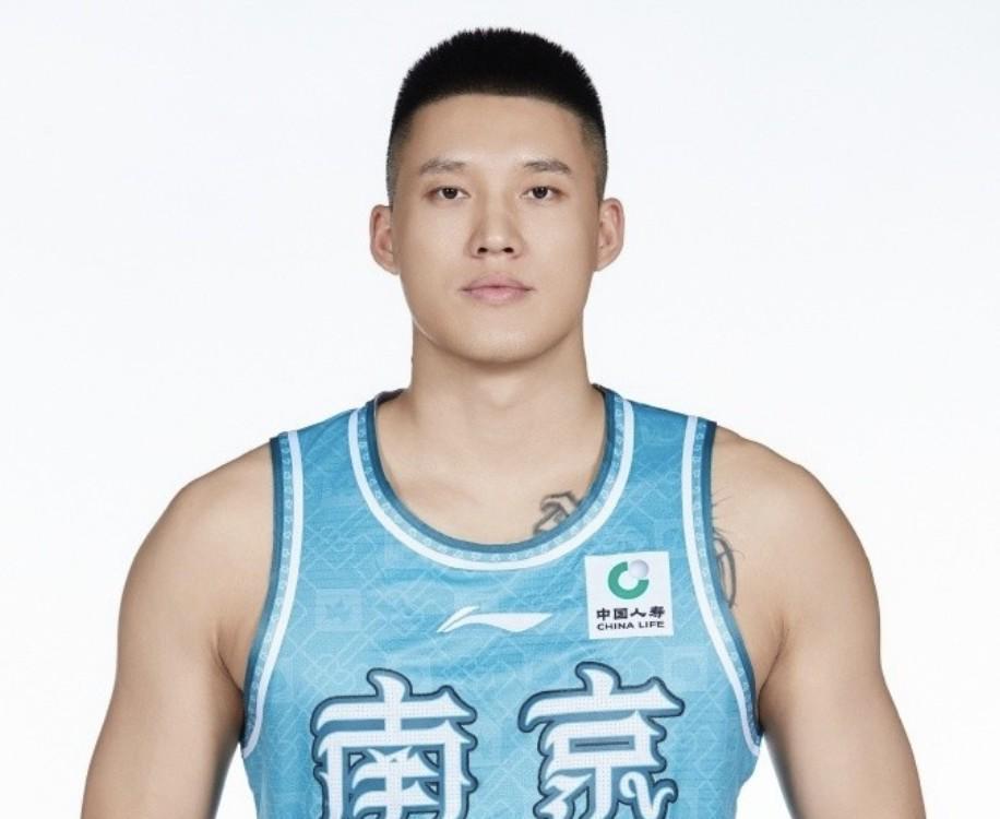 媒体人：曾繁日与吉林男篮已达成共识，11月窗口期有望加盟